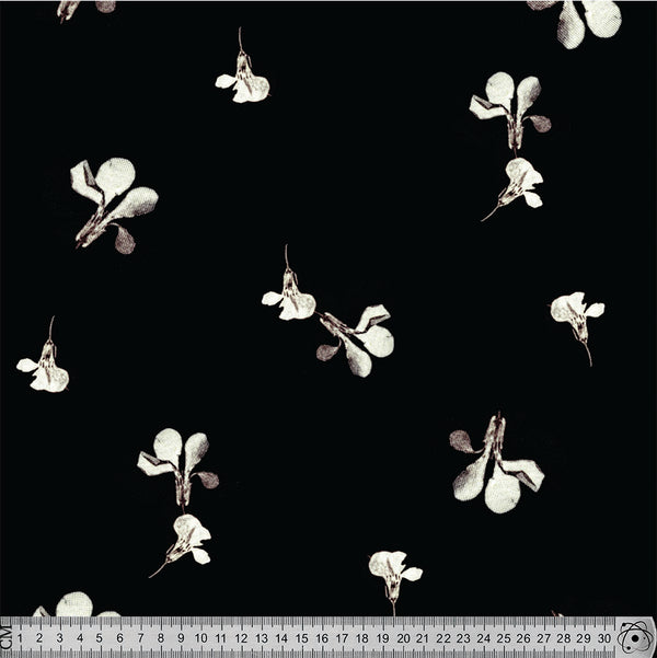 V4755 Black Floral Tile.